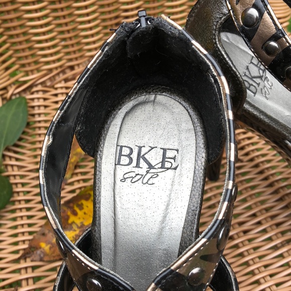 BKE Heels - Picture 2 of 8